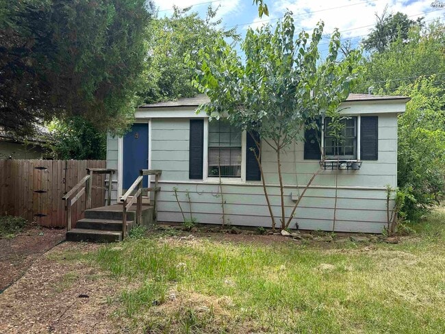 property at 3205 10th St