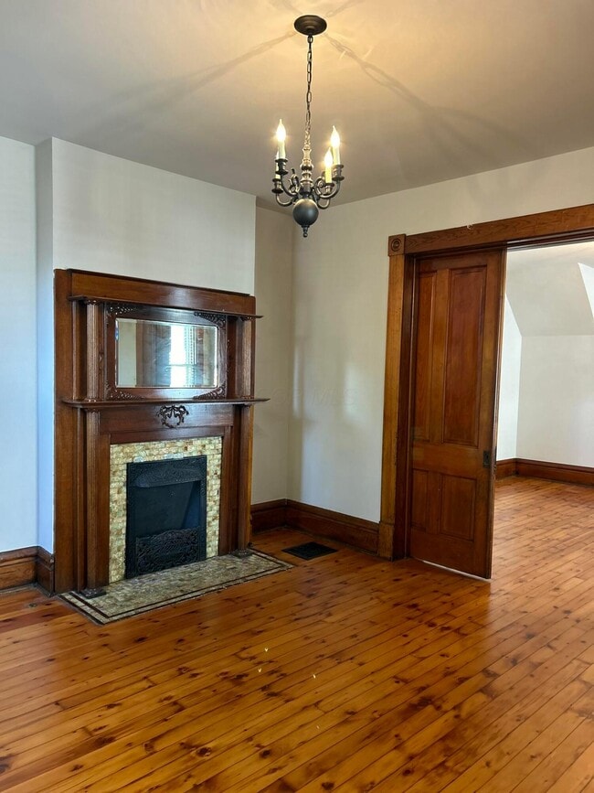 118 E Kossuth St in Columbus, OH - Building Photo - Building Photo