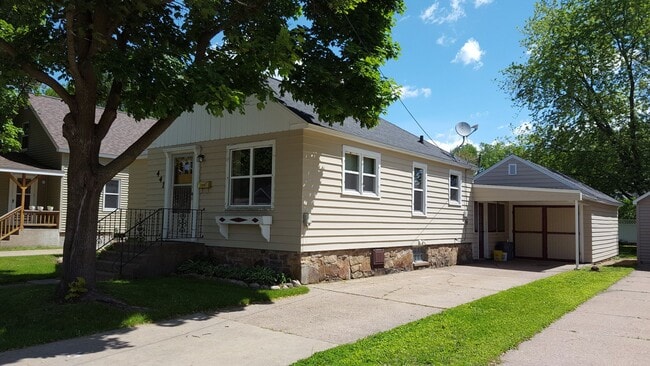 441 13th St S in Wisconsin Rapids, WI - Foto de edificio - Building Photo