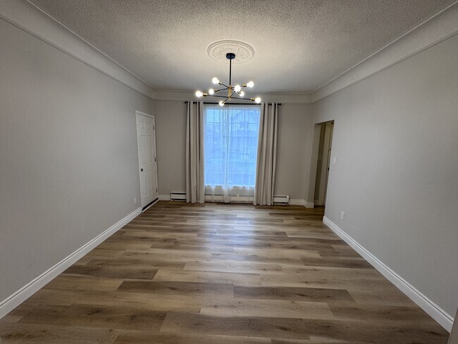 454 Vera Pl in Windsor, ON - Building Photo - Building Photo