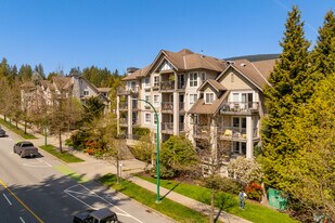 Highgate in North Vancouver, BC - Building Photo