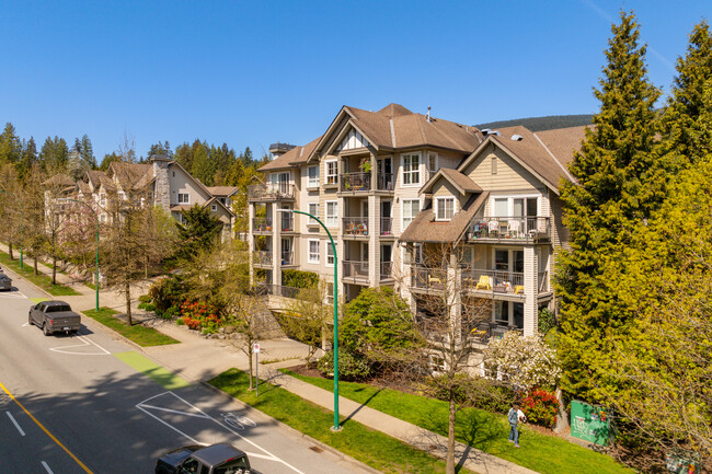 Highgate in North Vancouver, BC - Building Photo - Primary Photo