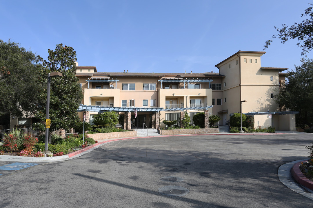 Oak Creek Senior Villas in Thousand Oaks, CA - Foto de edificio