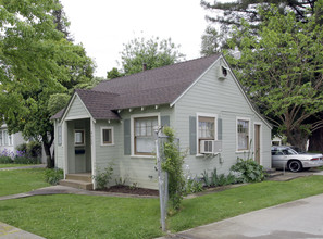 Fairhaven Estates in Sacramento, CA - Building Photo - Building Photo