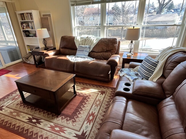 17 Atwater Pky in Fox Lake, IL - Building Photo - Building Photo