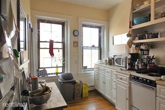 114 Willow St-Unit -# 3 in Cambridge, MA - Building Photo - Building Photo