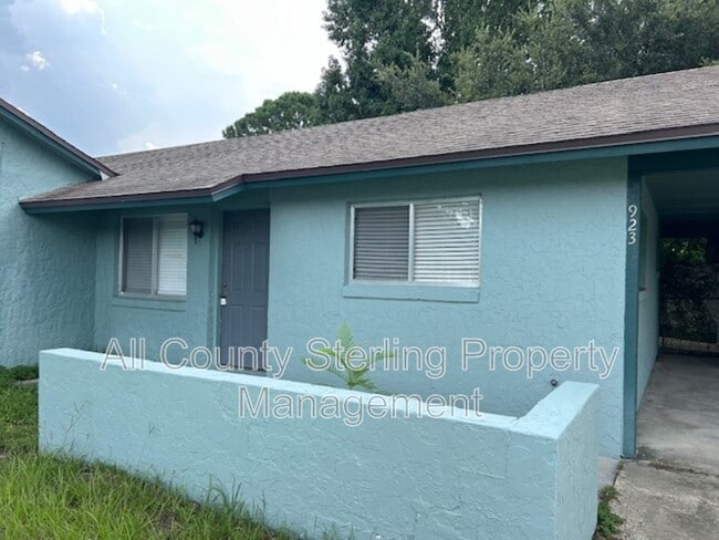 property at 923 Bryan Ct