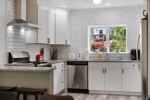 50 Longwood Dr in Colchester, CT - Building Photo