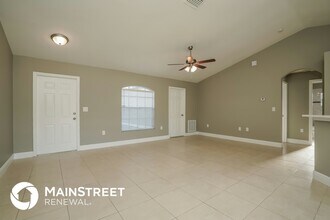 2701 36th St SW in Lehigh Acres, FL - Foto de edificio - Building Photo