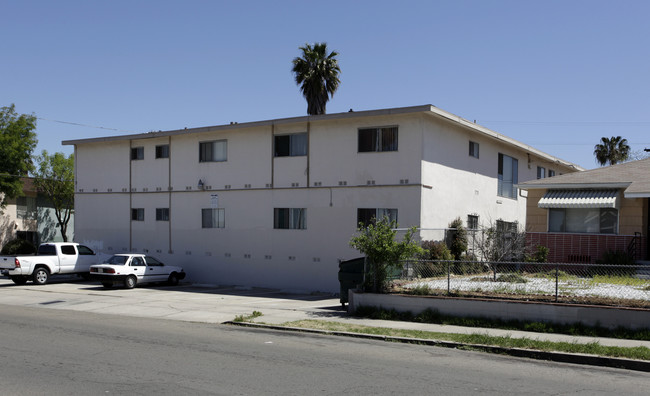 4953 Trojan Ave in San Diego, CA - Foto de edificio - Building Photo