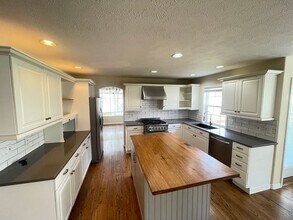 2271 E Sundown Dr in Coeur d'Alene, ID - Building Photo - Building Photo