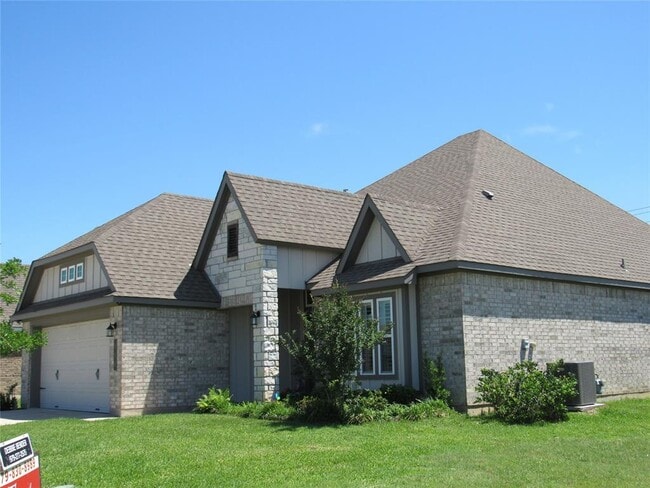 904 Wild Vine Pass in Brenham, TX - Building Photo - Building Photo
