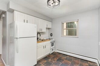 3552 Brotherton Rd in Cincinnati, OH - Building Photo - Building Photo