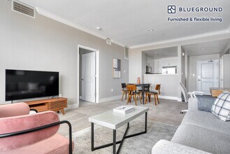 367 Santana Row in San Jose, CA - Building Photo - Building Photo