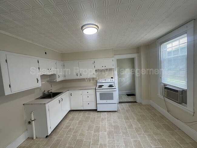 property at 12 East St