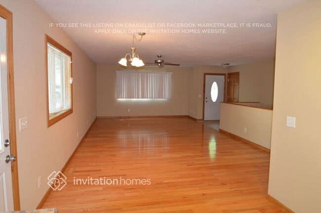 4536 Taylor St NE in Minneapolis, MN - Foto de edificio - Building Photo