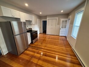 77 Ferry St, Unit 2nd floor in Chicopee, MA - Building Photo - Building Photo