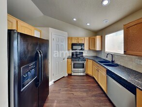 2262 E 2900 N in Layton, UT - Building Photo - Building Photo