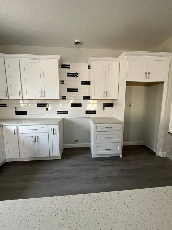property at 206 N Michigan Ave