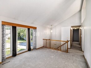 3427 Faye Dr in Bellevue, NE - Building Photo - Building Photo