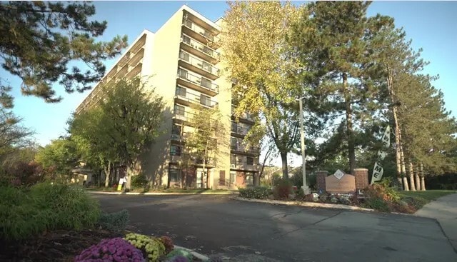 property at 7988 N Michigan Rd