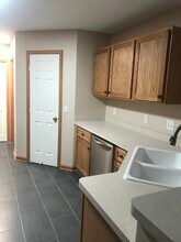 7834 Harvest Ln in Chanhassen, MN - Building Photo - Building Photo