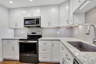 1170 N Federal Hwy in Fort Lauderdale, FL - Building Photo - Building Photo