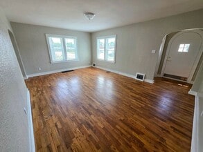 8 N Park Ave in Cape Girardeau, MO - Building Photo - Building Photo