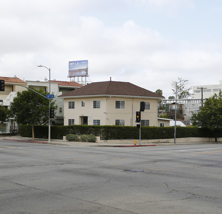 605 S Wilton Pl in Los Angeles, CA - Building Photo