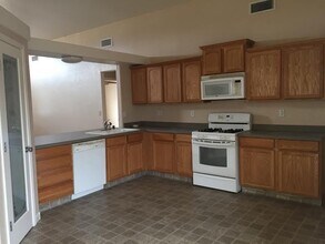 8307 Charles Pl in California City, CA - Building Photo - Building Photo