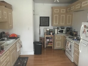 53 S 18th St, Unit 2 in Pittsburgh, PA - Foto de edificio - Building Photo