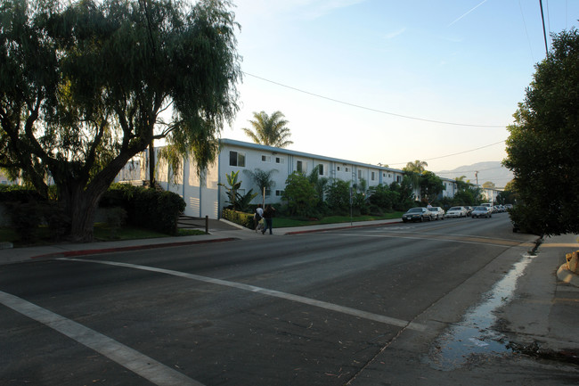 La Loma Apartments in Goleta, CA - Building Photo - Building Photo