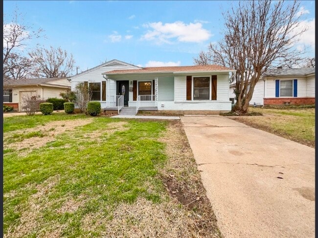 property at 1806 Jackson Dr