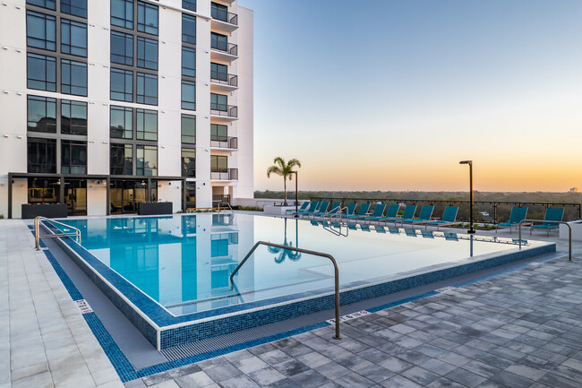 Radius in Orlando, FL - Building Photo - Building Photo
