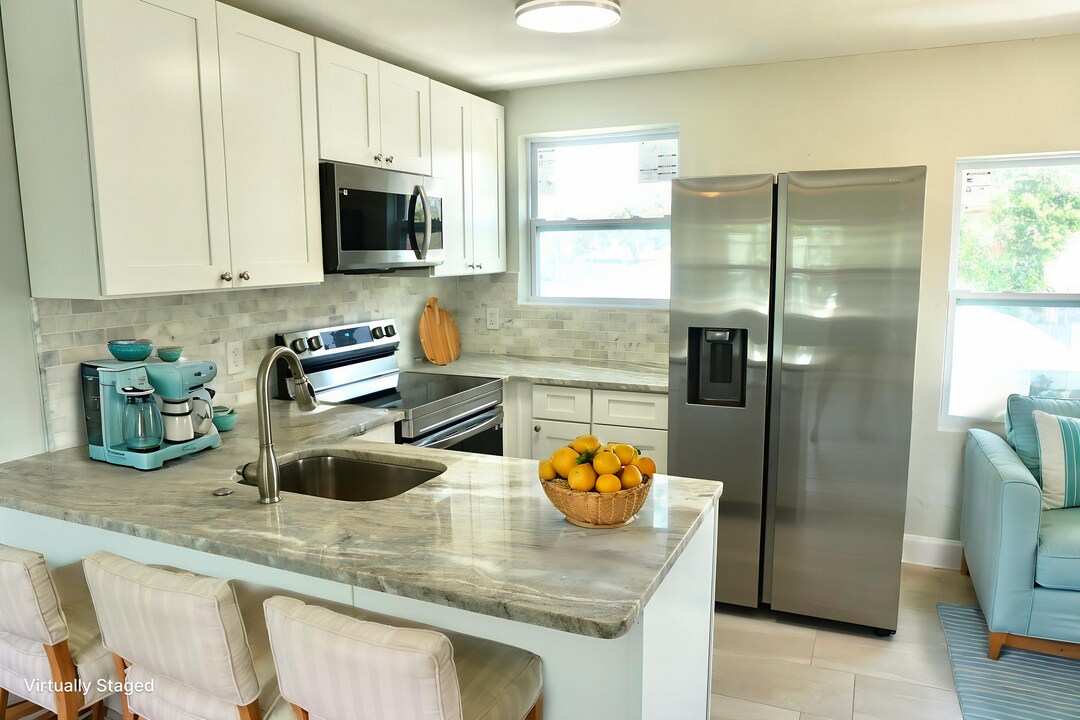 504 Engman St, Unit #B in Clearwater, FL - Building Photo