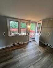 376 S Hook Rd in Pennsville Township, NJ - Building Photo - Building Photo