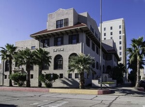 Jackson Square in Galveston, TX - Foto de edificio - Building Photo