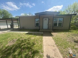912 Southside Dr in Killeen, TX - Building Photo