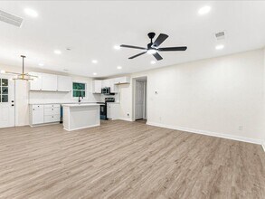 5794 Pinecrest Rd SW in Austell, GA - Building Photo - Building Photo