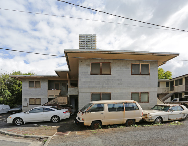 829 Waiaka Pl in Honolulu, HI - Building Photo - Building Photo