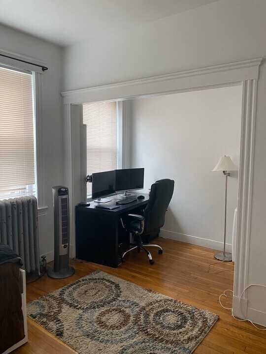 42 Peterborough St, Unit 17 in Boston, MA - Foto de edificio
