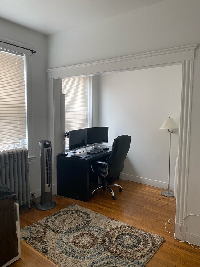42 Peterborough St, Unit 17