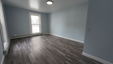 823 Hayward St in Manchester, NH - Building Photo - Building Photo