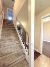 15618 SE Caruthers Ct in Portland, OR - Building Photo - Building Photo