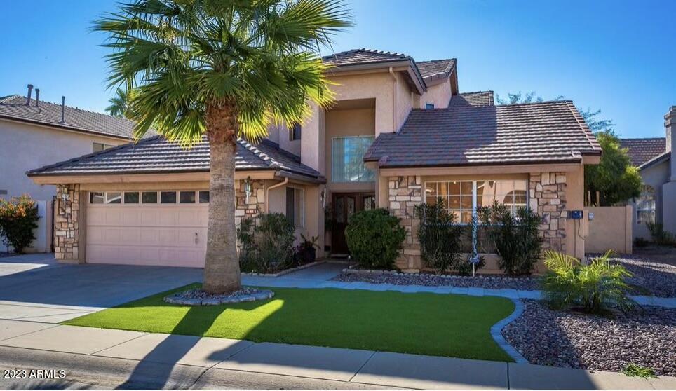 11015 W Laurelwood Ln in Avondale, AZ - Building Photo