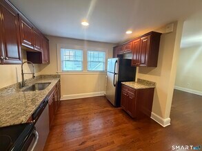 786 Farmington Ave in West Hartford, CT - Building Photo - Building Photo