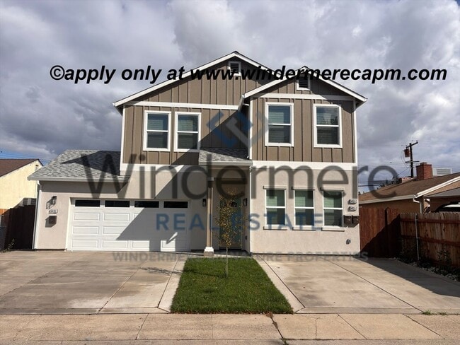 5461 Bradford Dr