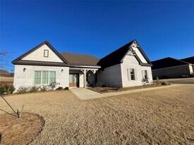 1267 Tullahoma Dr in Prattville, AL - Building Photo