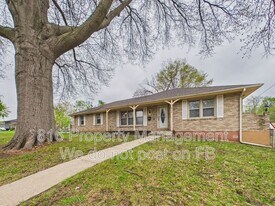 817 N Choctaw Ave in Independence, MO - Building Photo