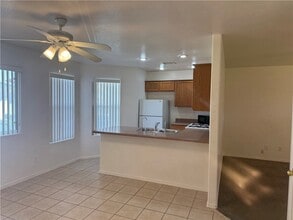 3354 Armour Ln in Kingman, AZ - Building Photo - Building Photo